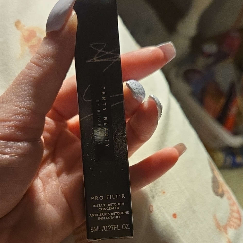 Brand New Fenty Beauty Pro Filter Instant Retouch Concealer In Shade 420